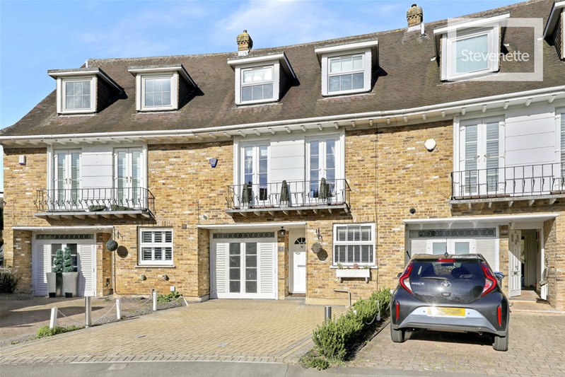 Theydon Grove, Epping